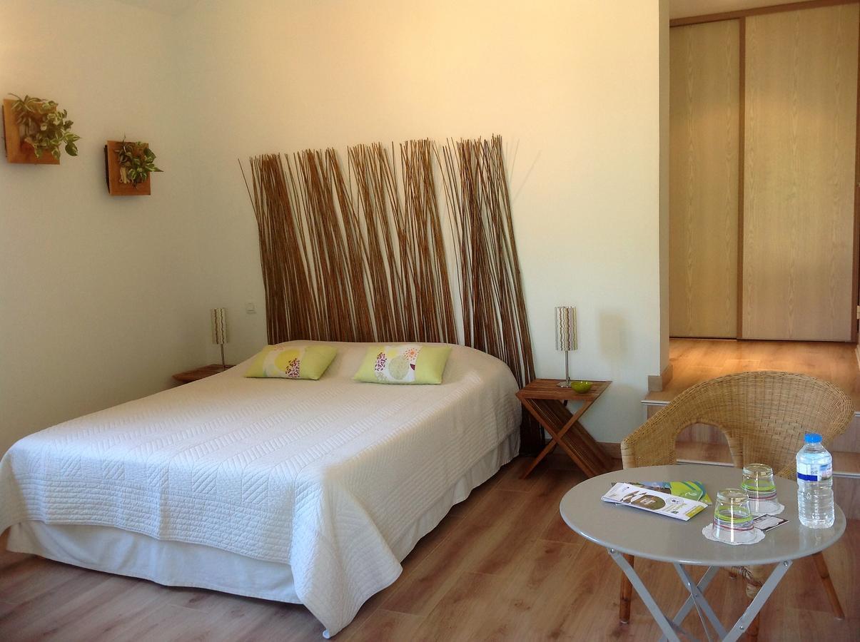 Chambres D'Hotes La Colombiere Colombiers  Ngoại thất bức ảnh